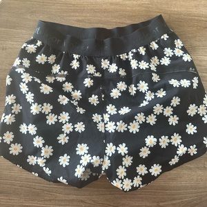 Outdoor Voices Shorts XS